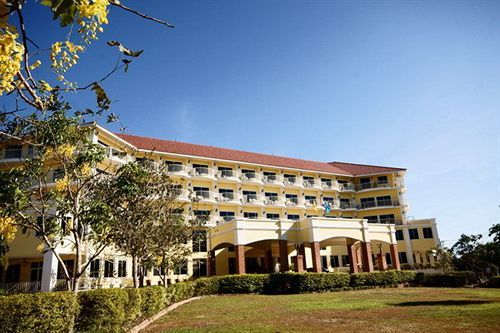 Cross Pattaya Pratamnak Hotel Exterior photo